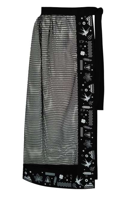 Black linen plakhta with ethnic motifs