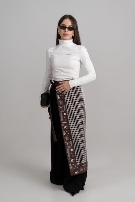 Плахта з етнічним мотивом бежево-шоколадного кольору 