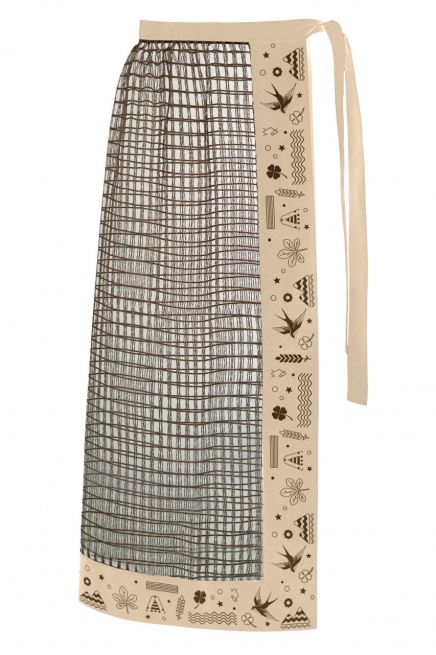 Brown and beige plákhta with an ethnic motif