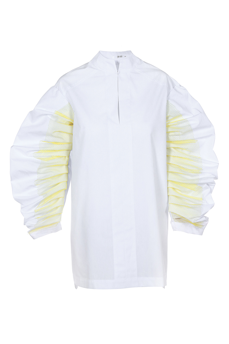 White blouse with mesh oversized sleeve  photo