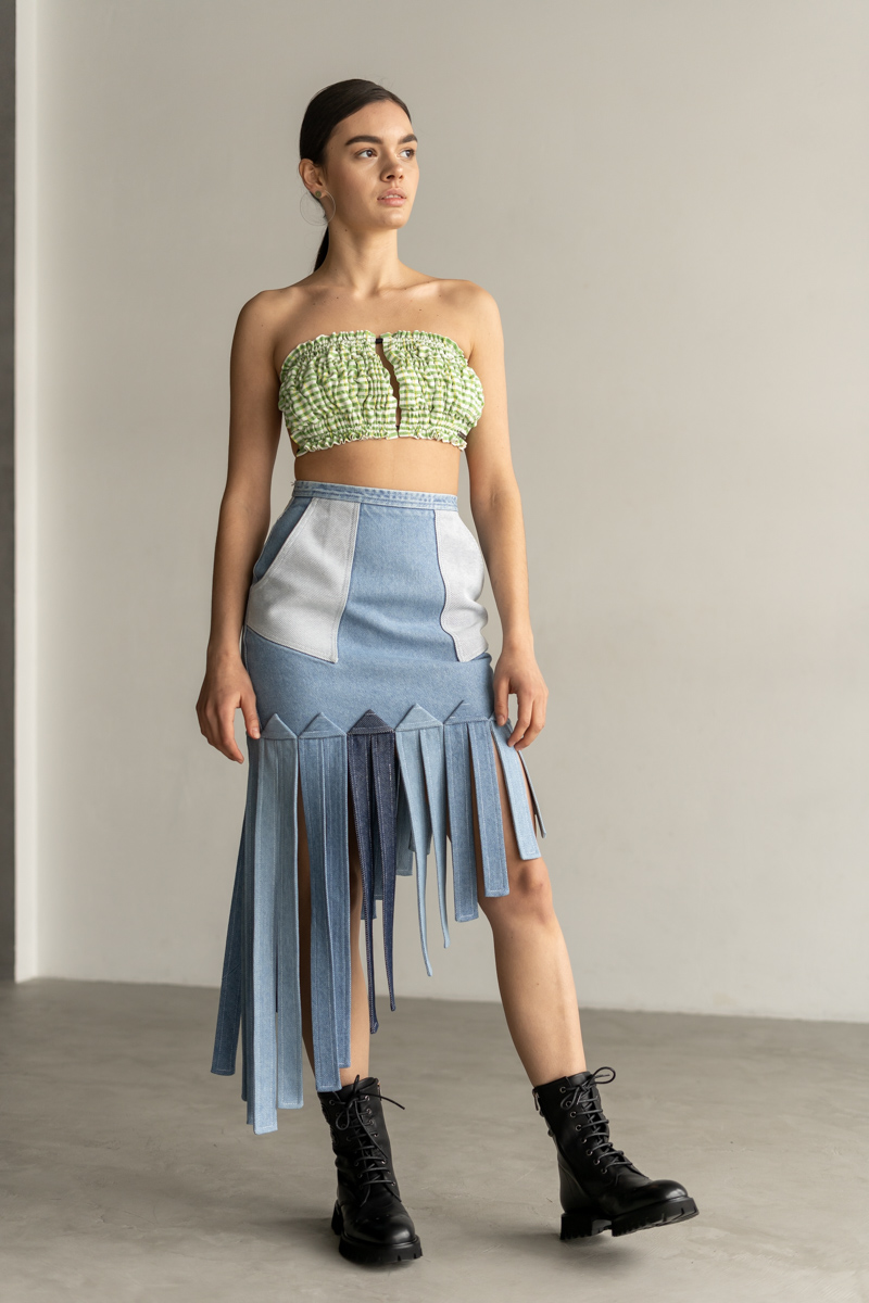 Denim skirt with fringe