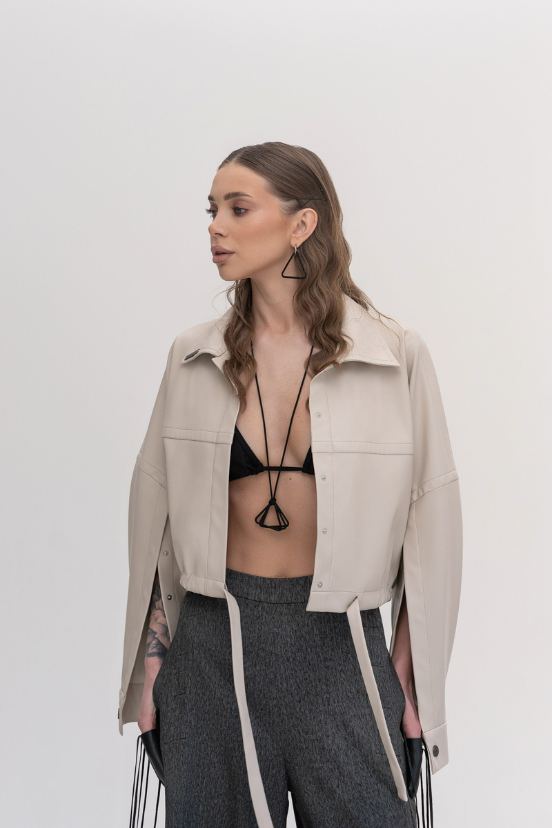 Beige cropped oversized jacket