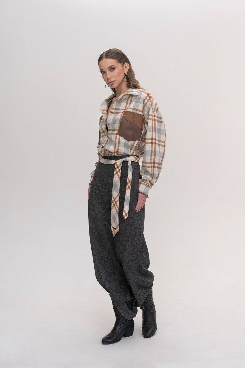 Oversized plaid shirt in beige-brown