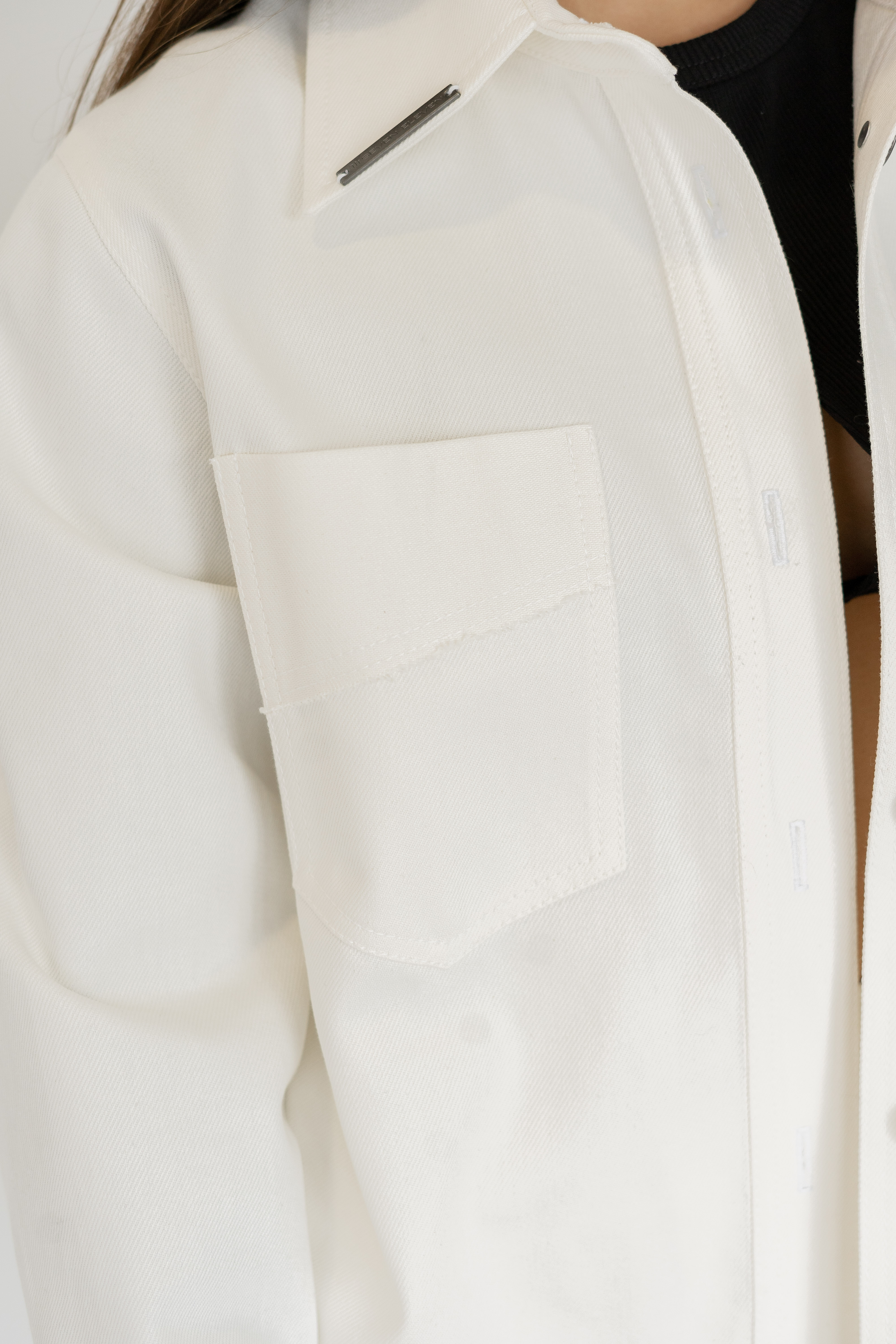 White color denim jacket photo 5