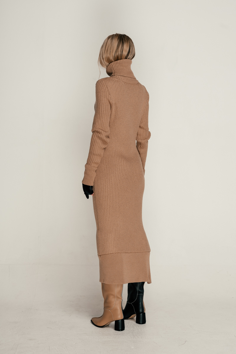 Knitted dress with a slit Hople photo 3