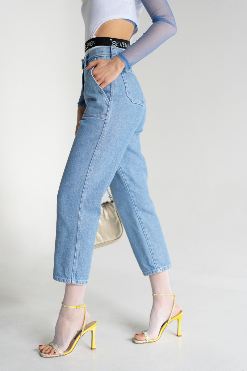 Cropped jeans photo 4