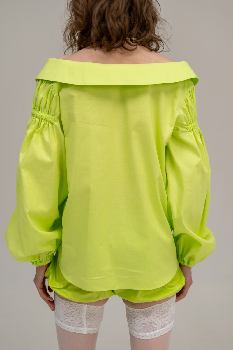 Off-shoulder blouse in apple color photo 4