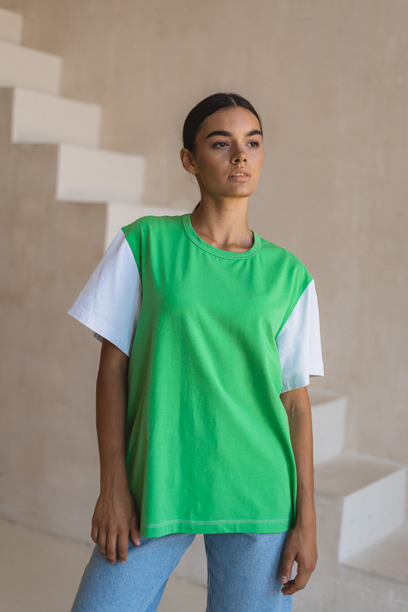 White T-shirt with green sleeves photo 2