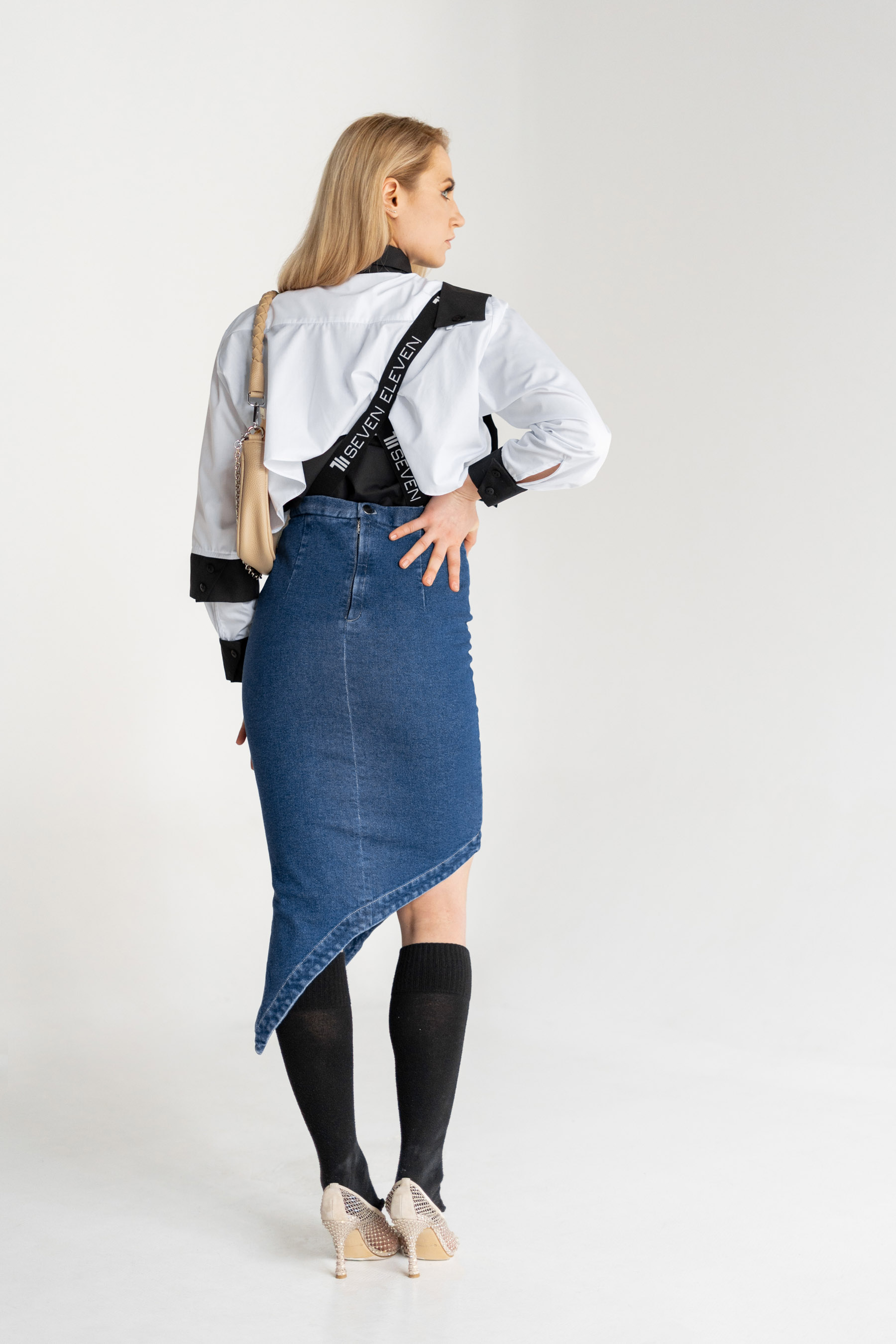 Asymmetrical suspender skirt photo 3
