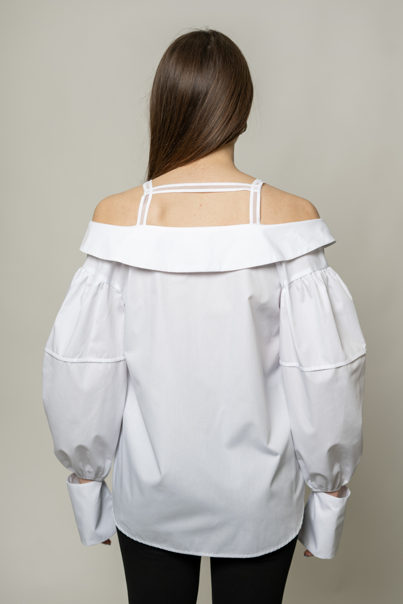 Off the shoulder white blouse  photo 3
