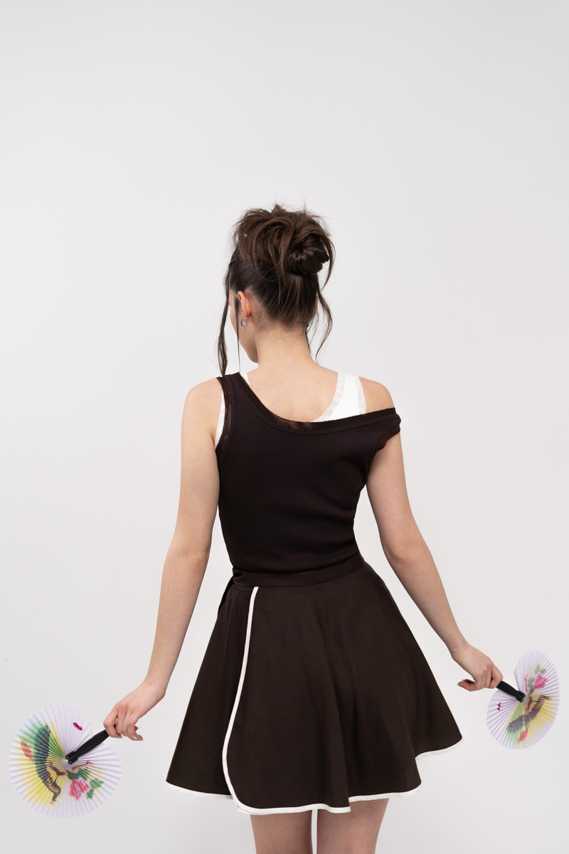Brown skort photo Brown skort photo 3