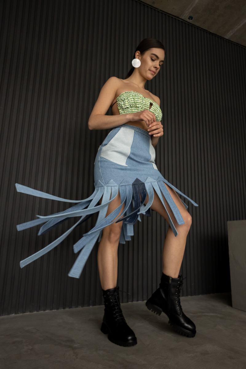 Denim skirt with fringe photo 2